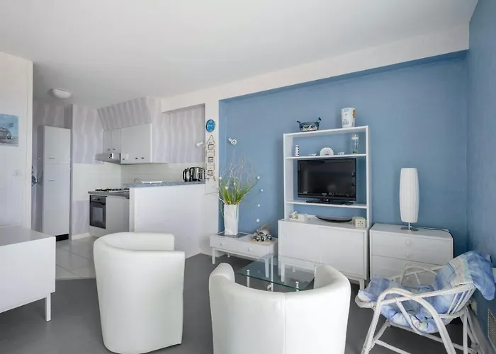 à 50m De La Plage, Vue Pour 5 *